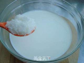 蜜豆牛奶冰棒的做法步骤:2