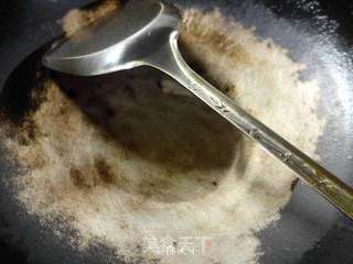 小海蜒炒花生米的做法步骤:2