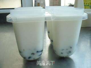 蜜豆牛奶冰棒的做法步骤:5