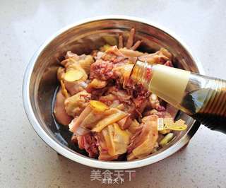 鲜香滑嫩的超级经典下饭菜【黄焖鸡】的做法步骤:4