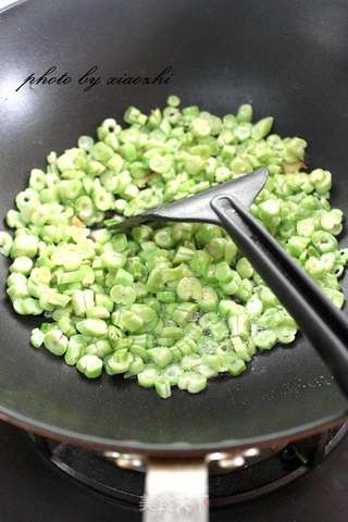 豆角焖米饭的做法步骤:3