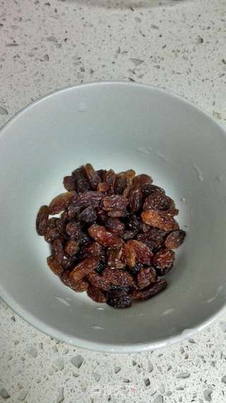 葡萄干饼干的做法步骤:2