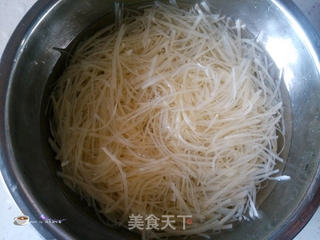 凉拌土豆丝的做法步骤:8