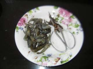河虾紫菜冬瓜汤的做法步骤:2