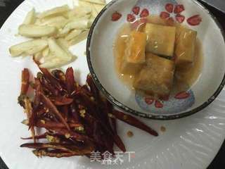 椒丝腐乳通心菜的做法步骤:3