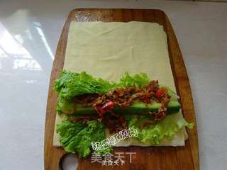 麻辣贝裙豆皮卷的做法步骤:7