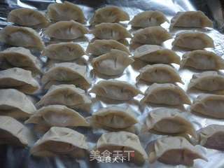 大葱猪肉馅饺子的做法步骤:12