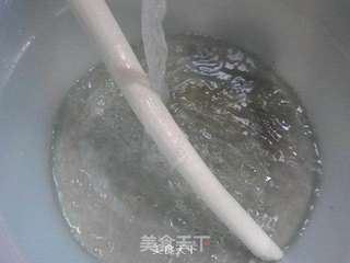 大葱猪肉馅饺子的做法步骤:2