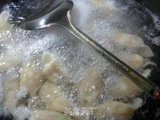 大葱猪肉馅饺子的做法步骤:15