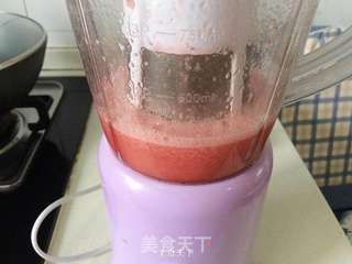 芒果西瓜双色果汁的做法步骤:5