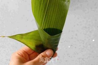 圆锥碱水白米粽的做法步骤:2