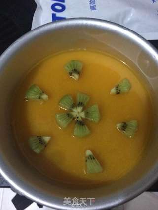 芒果酸奶慕斯蛋糕的做法步骤:9