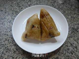 花生米酱肉糯米粽的做法步骤:15