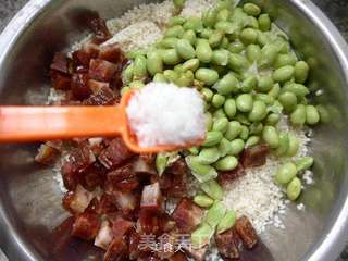 毛豆麻辣香肠糯米粽的做法步骤:7