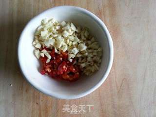 剁椒蒸鸡翅的做法步骤:2
