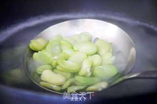 番茄鸡蛋炒蚕豆的做法步骤:3