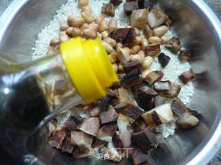 花生米酱肉糯米粽的做法步骤:6
