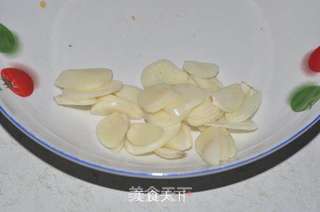 肉末榄菜炒蚕豆的做法步骤:2