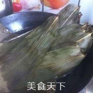 蛋黄肉粽的做法步骤:9
