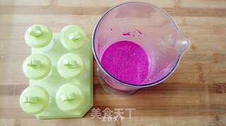 牛奶火龙果冰棒的做法步骤:3