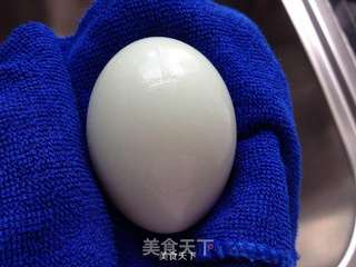 自制咸鸭蛋的做法步骤:2