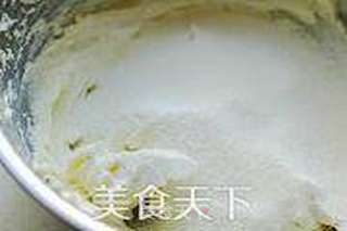 杏仁牛油小花曲奇的做法步骤:4