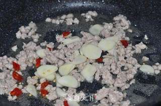 肉末榄菜炒蚕豆的做法步骤:7