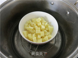 筋道弹牙--土豆糯米饼的做法步骤:4