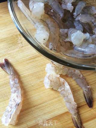 黄油鲜虾球蝴蝶面的做法步骤:5