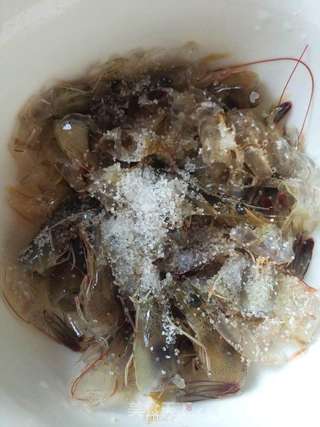 黄油鲜虾球蝴蝶面的做法步骤:4
