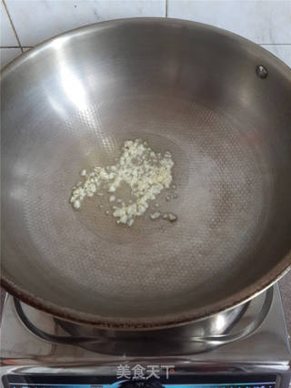 红椒炒苦瓜的做法步骤:3