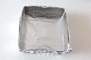 双色冰淇淋蛋糕的做法步骤:2