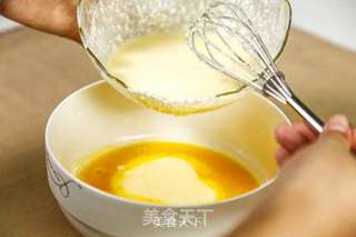奶酪戚风蛋糕(烤箱怎样做戚风蛋糕)的做法步骤:3