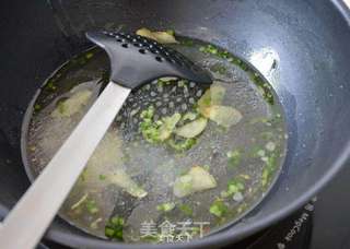 咸肉蒸千张的做法步骤:2