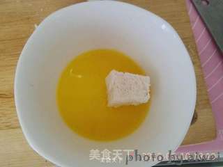 蜂蜜厚多士的做法步骤:4