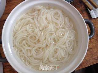 酸酸辣辣真美味-松茸螺蛳粉的做法步骤:8
