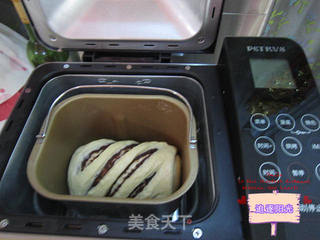 面包机也能做出细腻美味,浓郁松软的----豆沙面包!的做法步骤:7
