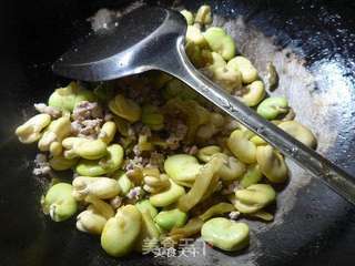 榨菜丝猪肉末蚕豆羹的做法步骤：4