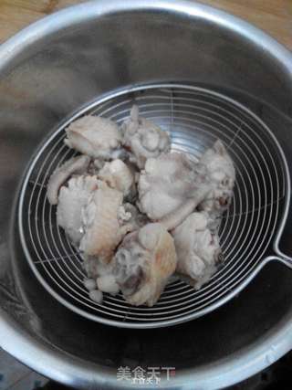 剁椒鸡翅蒸豆皮的做法步骤:4