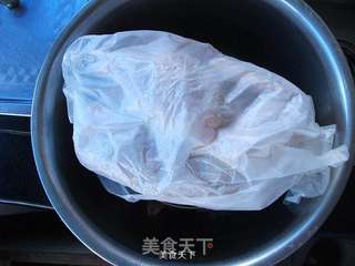 罗勒盐焗鸡的做法步骤:2