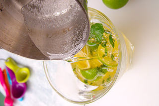Mojito鸡尾酒的做法步骤:5