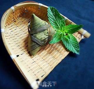 咸鲜肉粽子的做法步骤:10