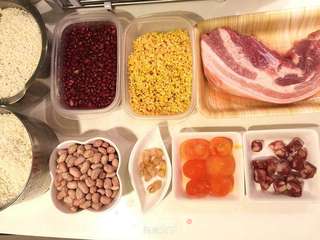 广东咸肉蛋黄粽子的做法步骤:2