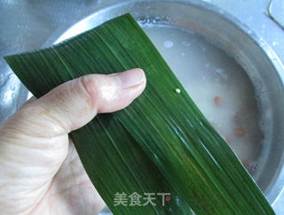 黄米核桃仁蜜枣粽的做法步骤:10