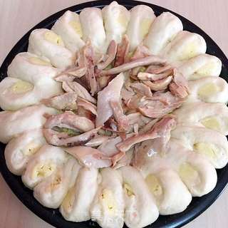 芝心鸡肉虾仁披萨的做法步骤:13