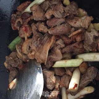 番茄炖牛肉的做法步骤:4
