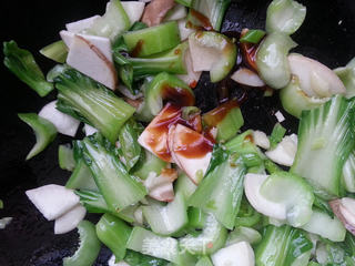 杏鲍菇炒瓢菜的做法步骤:9