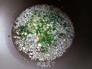蒜蓉粉丝蒸虾的做法步骤:7