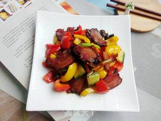 彩椒炒腊肉的做法步骤:9
