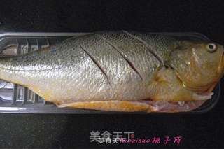 家常烧黄鱼的做法步骤:2